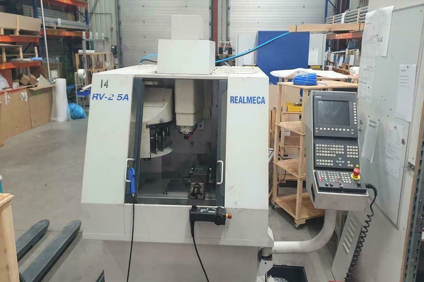 Used REALMECA RV 2 5A - 2000
