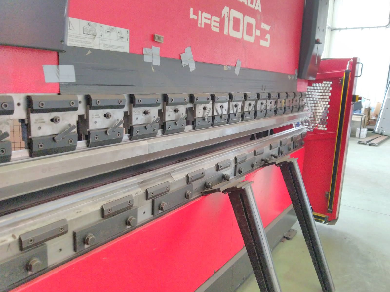 Used Amada HFE 100-3 I Press Brake I 2002
