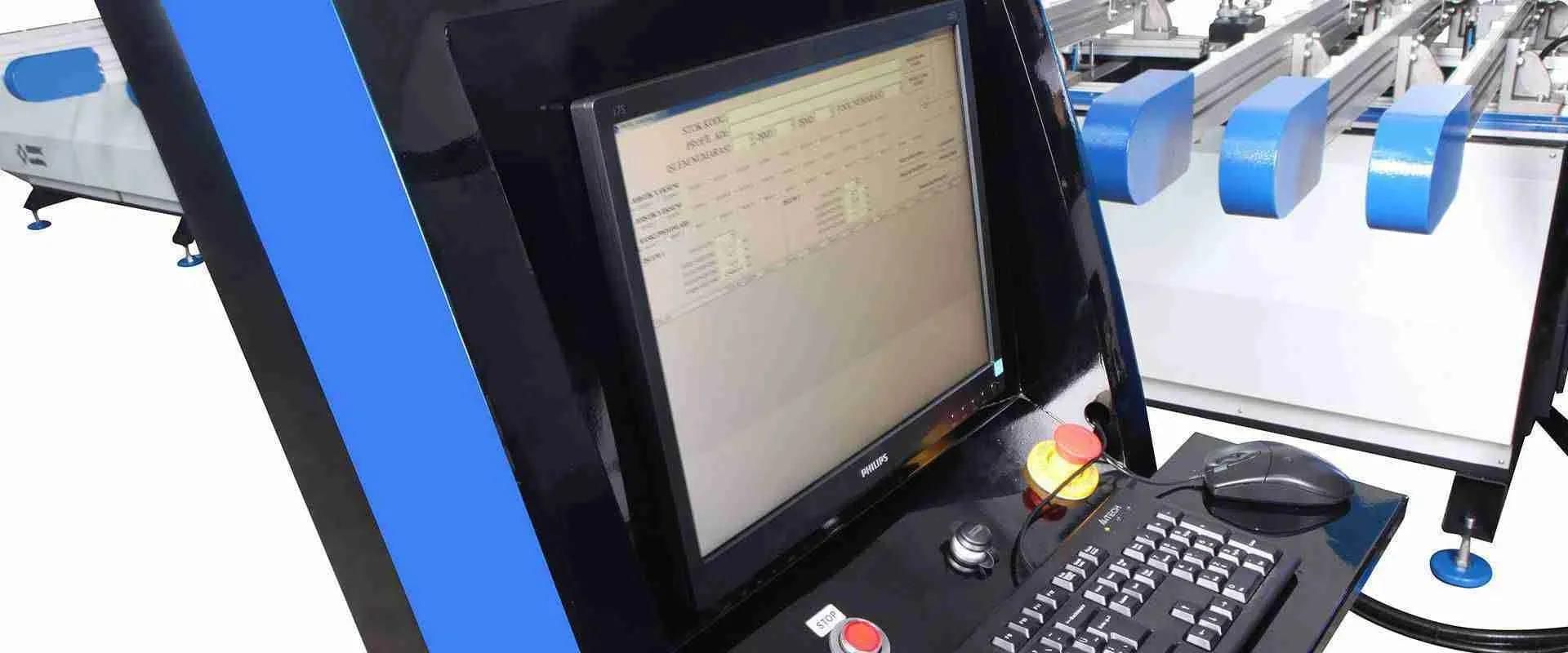 Ozgenc Makina Turbocut 400 I PVC Profiel Bewerking Centrum