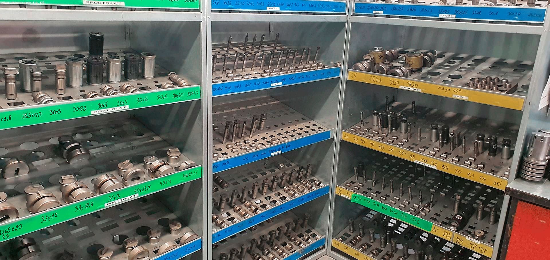 Gebruikt Amada EMZ 3510 -  CNC ponsen -  2012