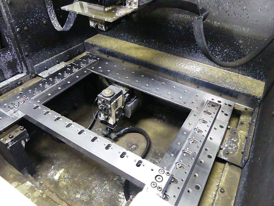 Usado Makino SP 43 - Máquina EDM - 2007