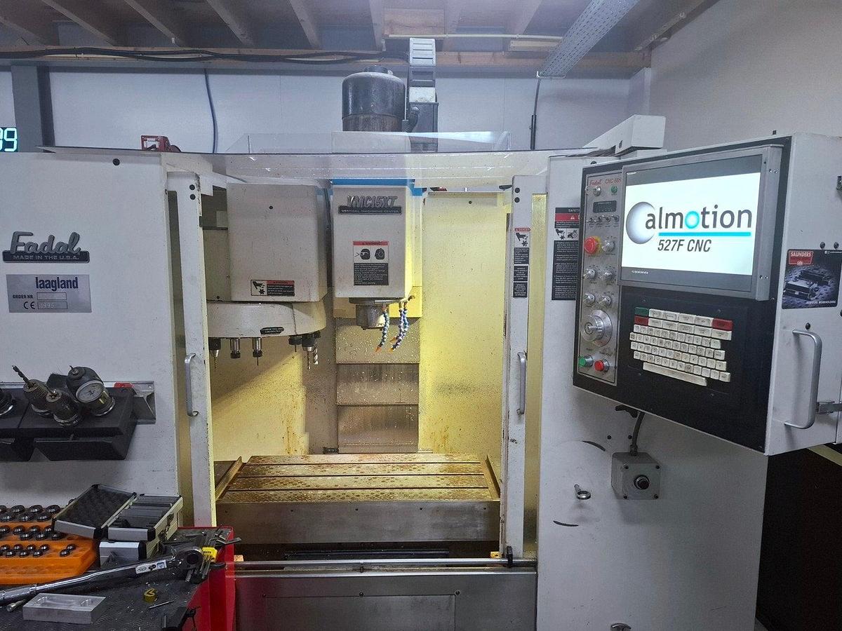 Used Fadal VMC 15RT I Vertical Machining Center I 1995
