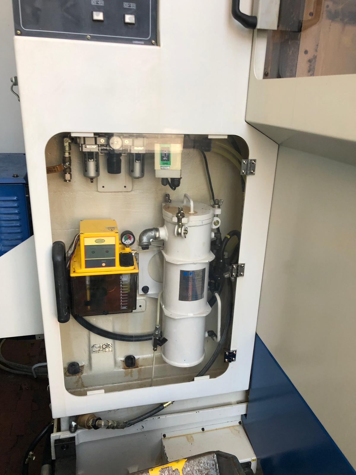 Used Daewoo MYNX 500 I Vertical Machining Centre I 2000