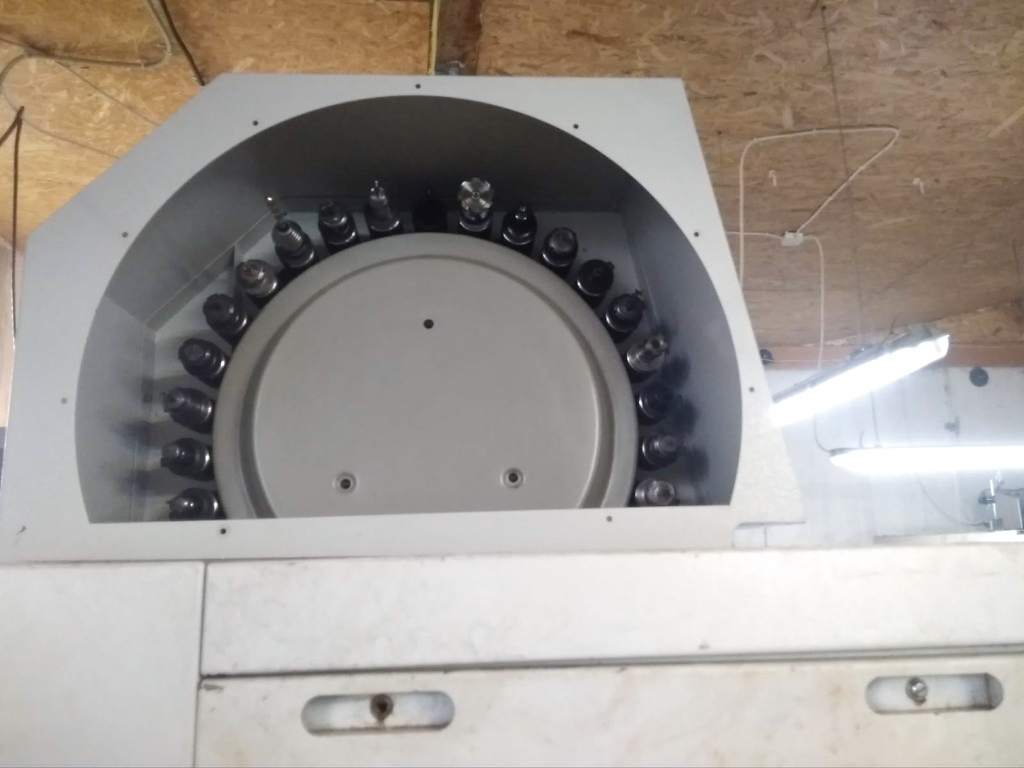 Gebruikt Bridgeport VMC 1000 XP I Verticaal bewerkingscentrum I 2002