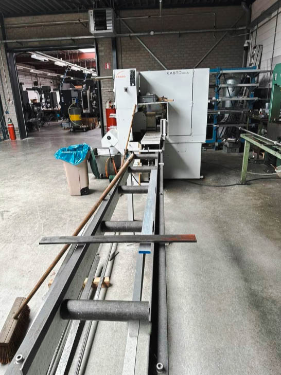 Used Kasto SSB A 2 - Vertical Band Saw - 2000