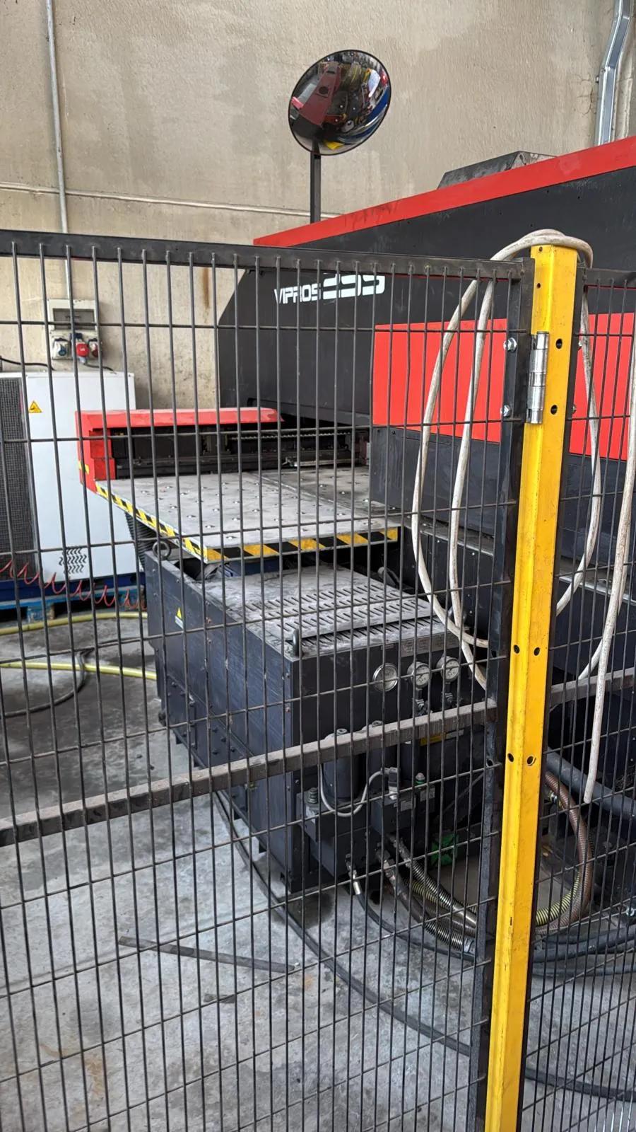 Gebruikt Amada Vipros 255 I Ponsmachine