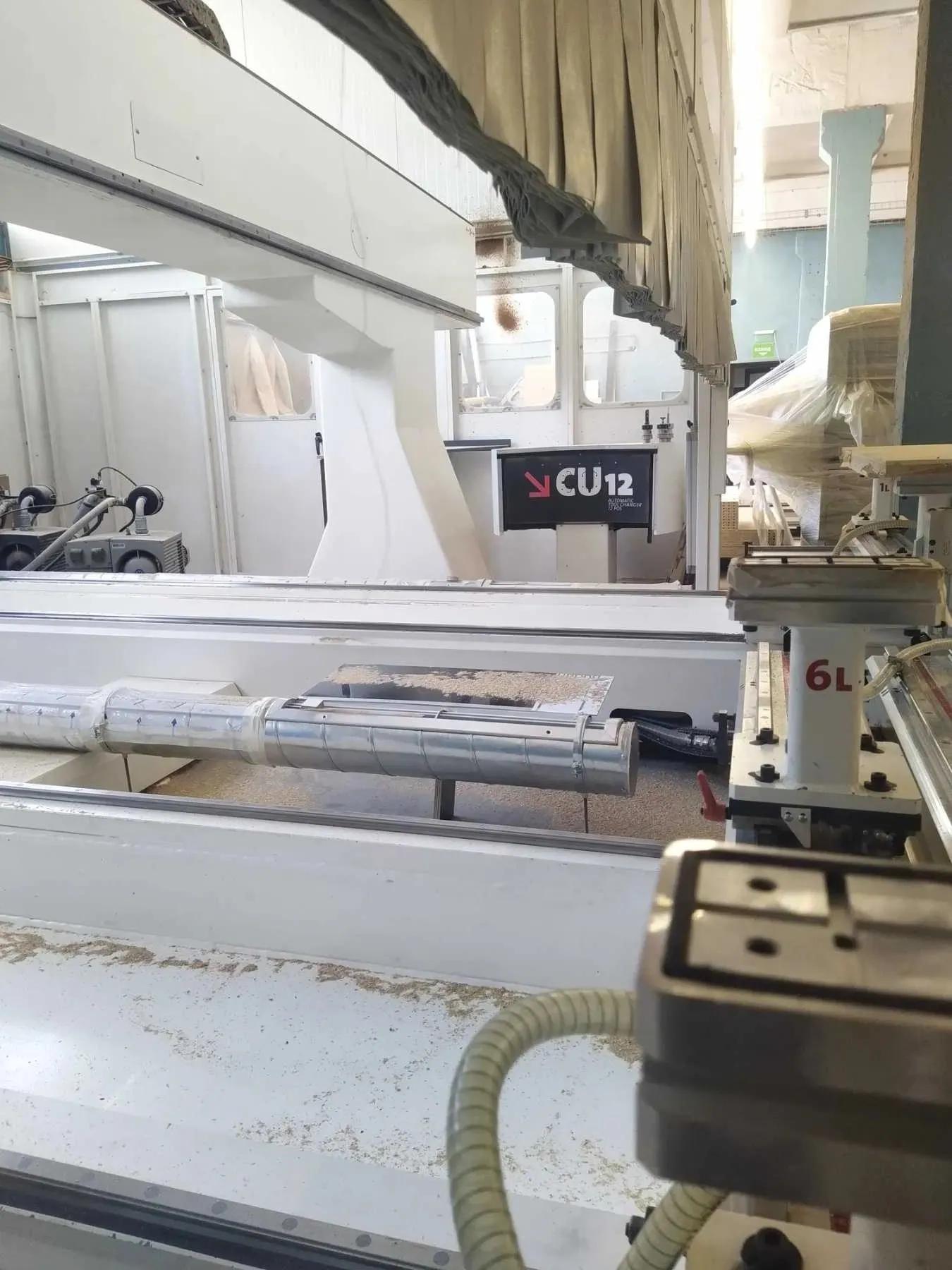 Gebruikt PADE CLIPER-L I 5-Assige Bewerking Centrum