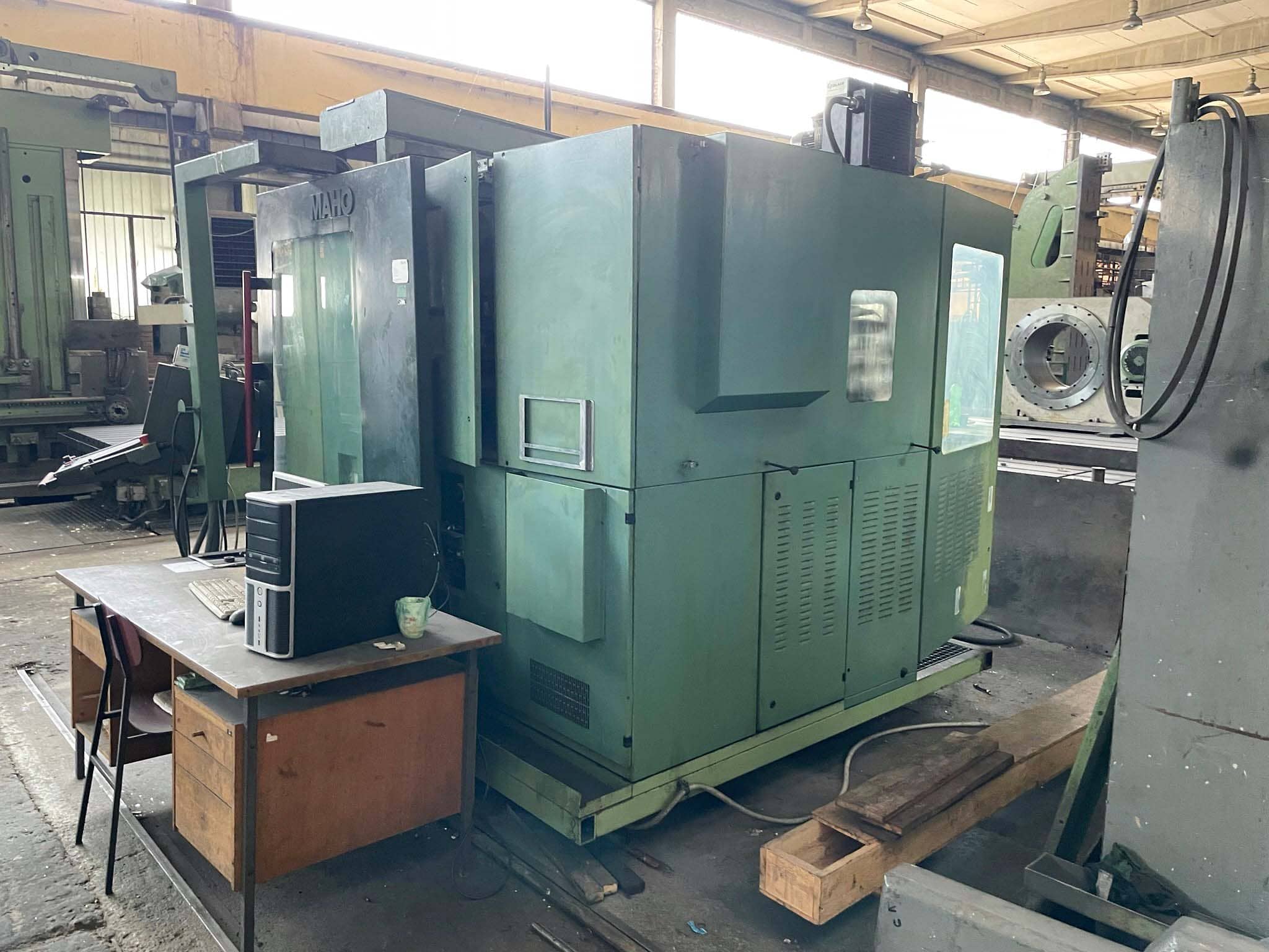 Used MAHO MH 800 CNC 432 - Milling Machine - 1991