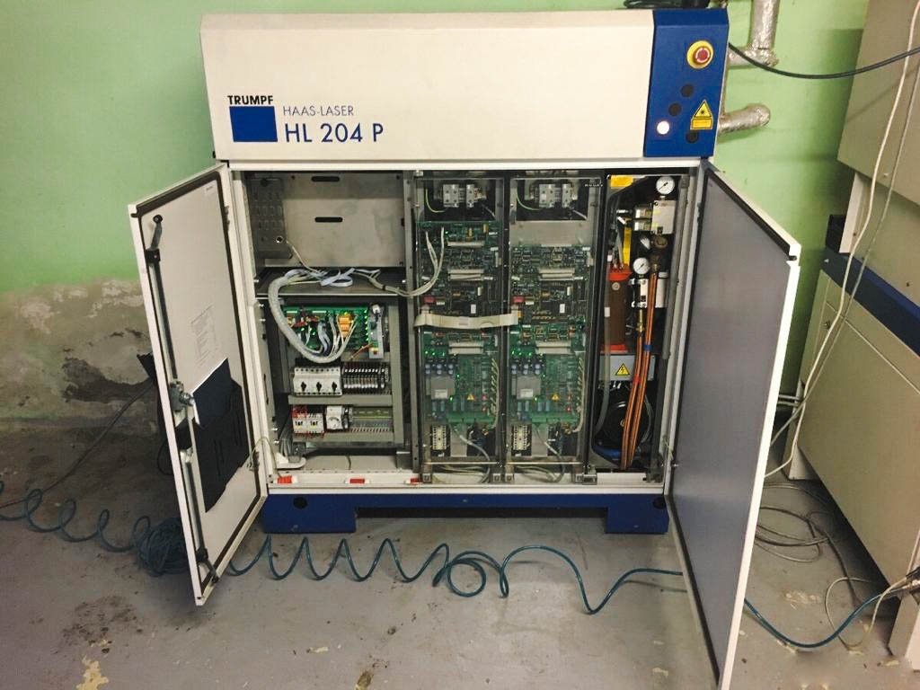 Usado Trumpf PowerWeld + HL 204 P - Soldadura láser - 2002