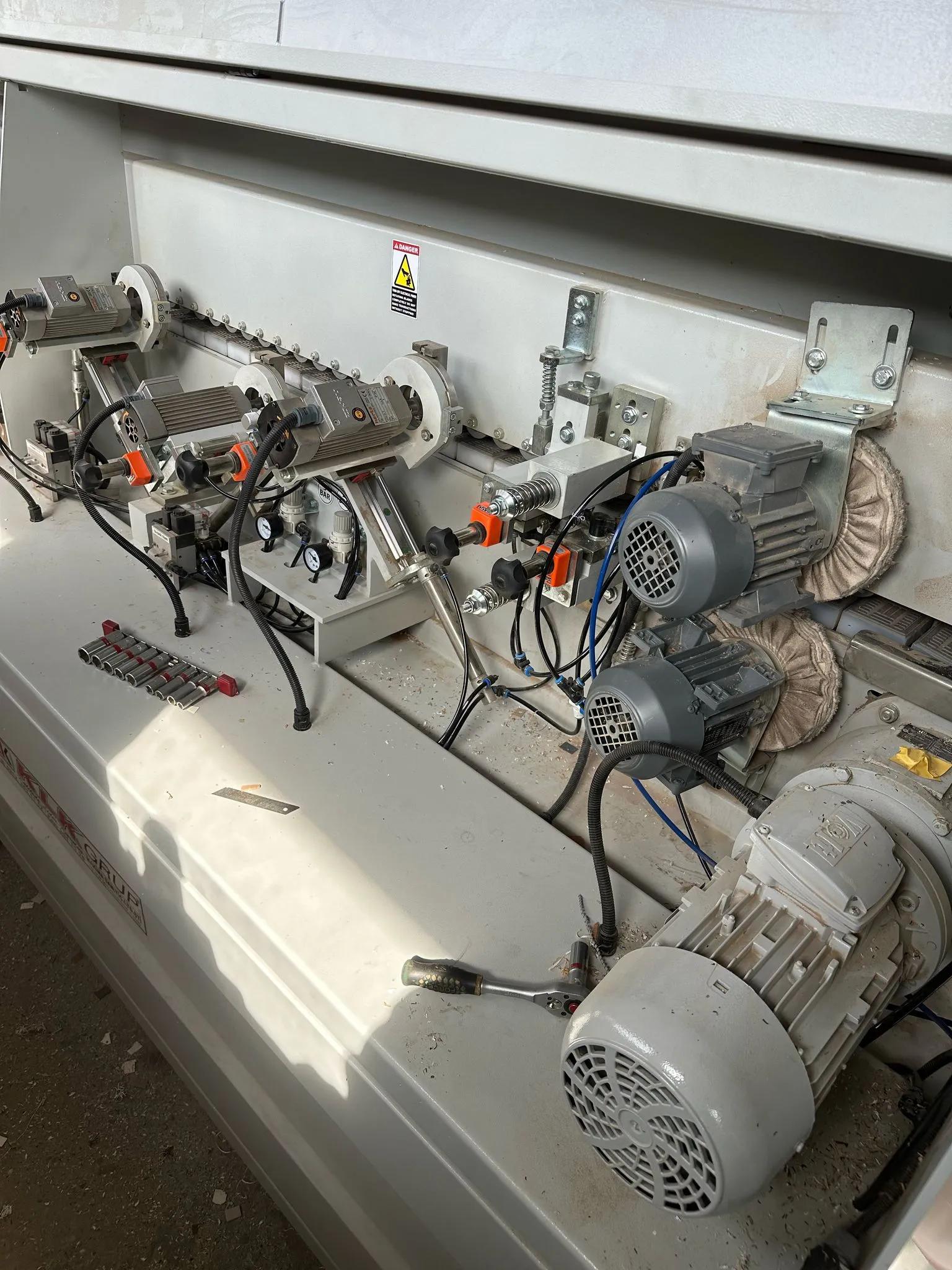 Gebruikt KLK K-75 I Kantbanden