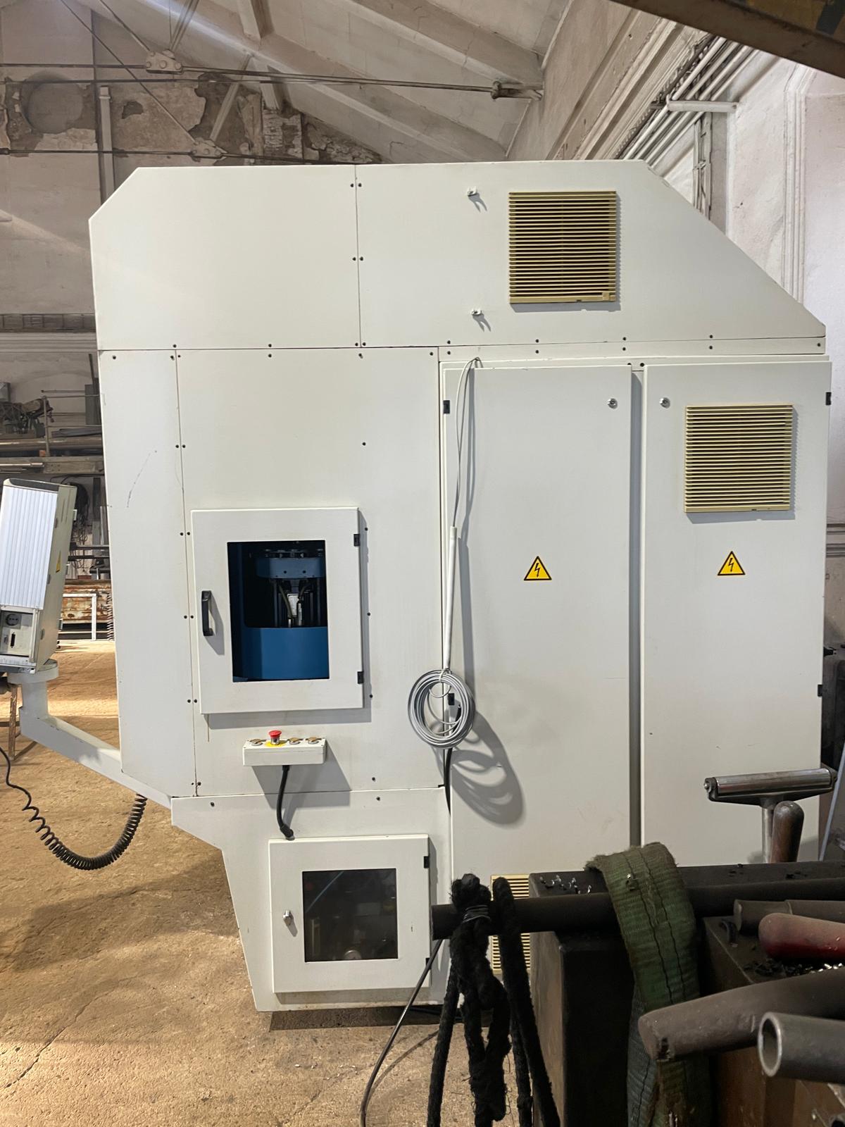 Used AXA VCC 1000 I Vertical Machining Center I 2005