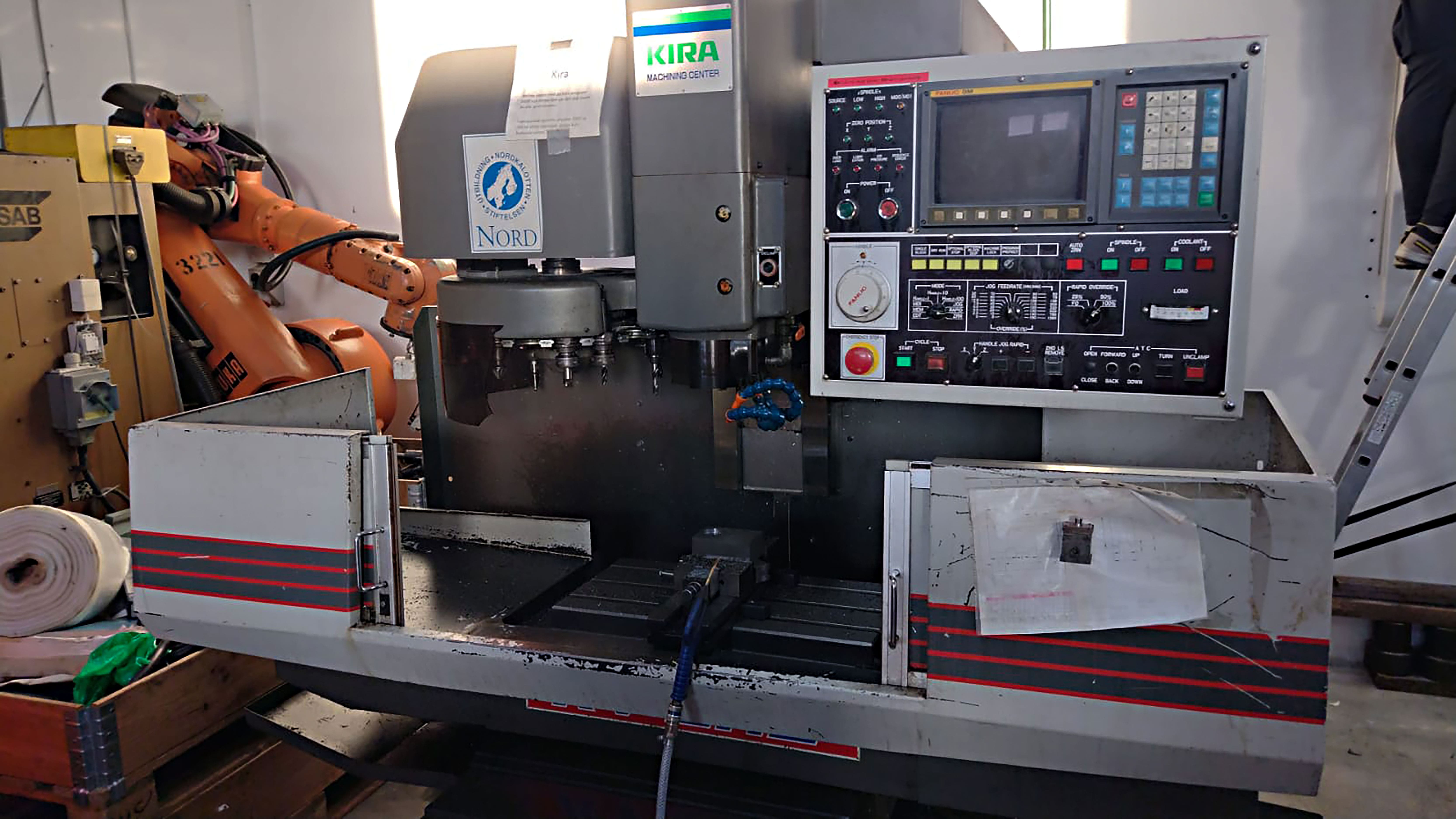 Gebruikt Kira KV 3MC - Verticale Bewerkingscentra