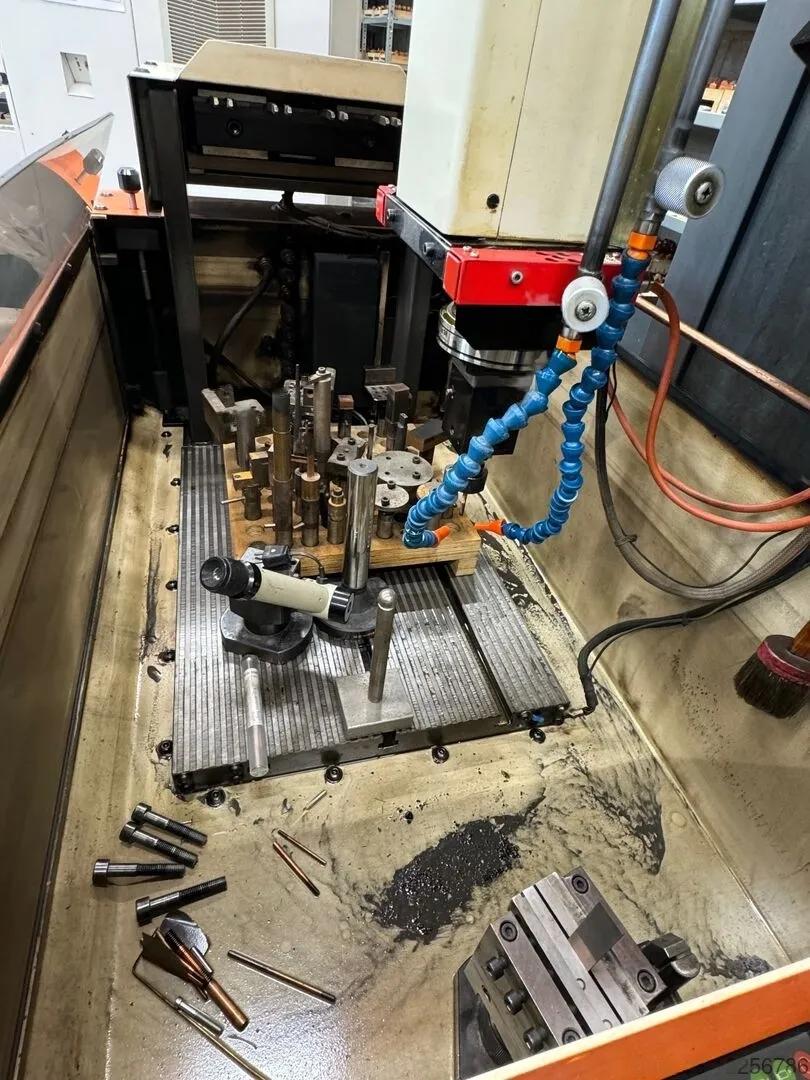 Usado Charmilles Roboform 200 I EDM de hundido de matriz