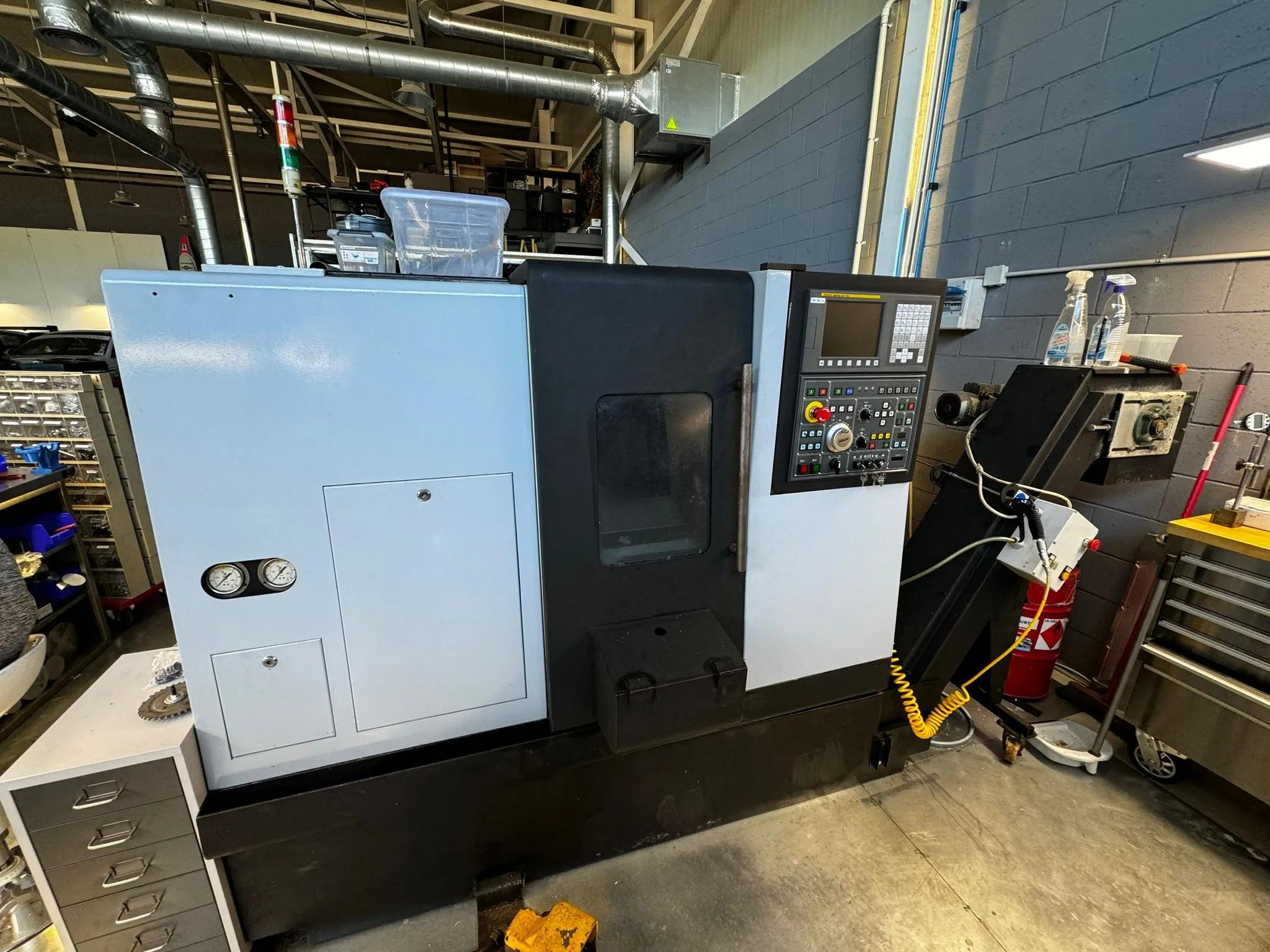 Usado Torno CNC Doosan Lynx 220 I