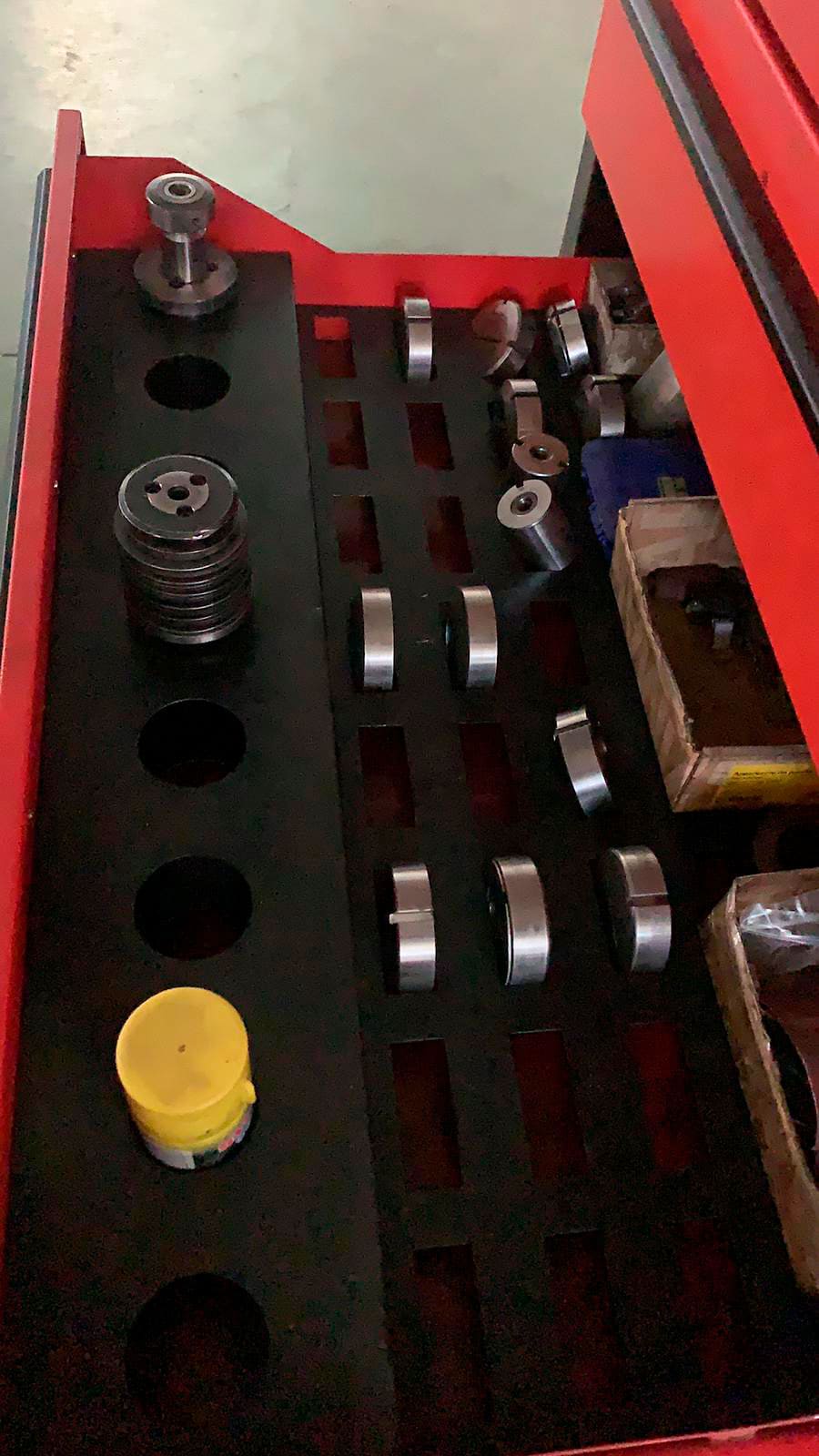 Gebruikt Amada Vipros 2510K - Ponsmachine - 1998