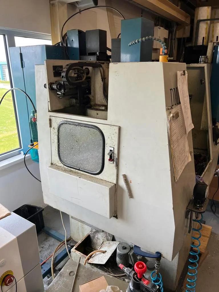 Usado Centro de Mecanizado Vertical Advance ADM 1410 I