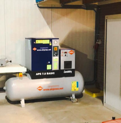 Gebruikt Airpress APS 7.5 Basic I Schroefcompressor I 2017