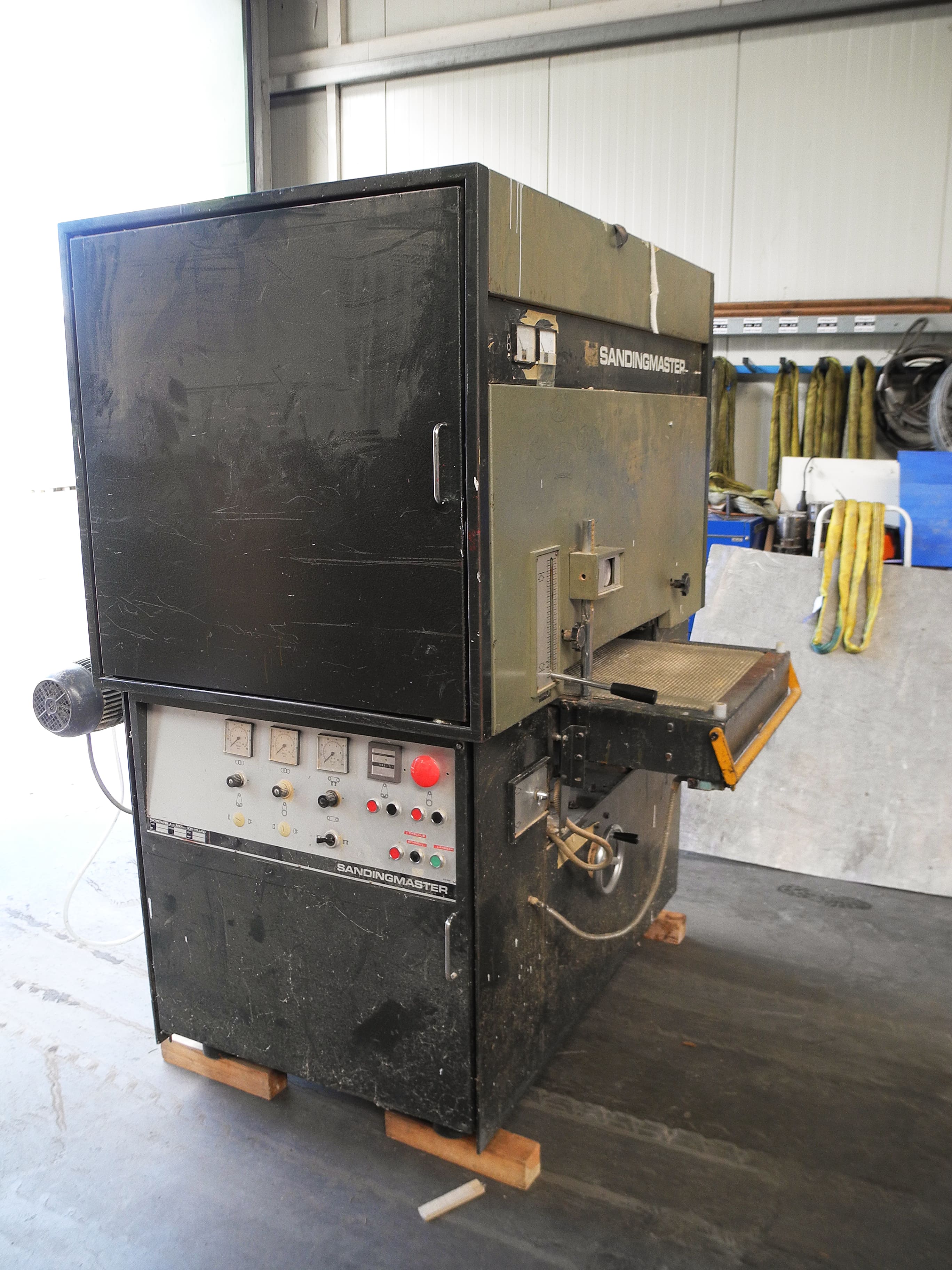 Usado Sandigmaster CSB2 - Lijadora de Banda Ancha - 600