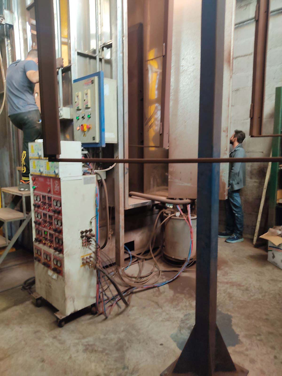 Gebruikt OCI - Poedercoatingfabriek - 2005