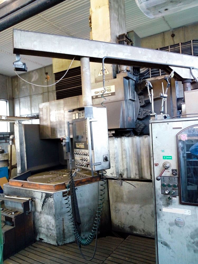 Used TOS SKIQ 16 - CNC Vertical machining centers - 2002