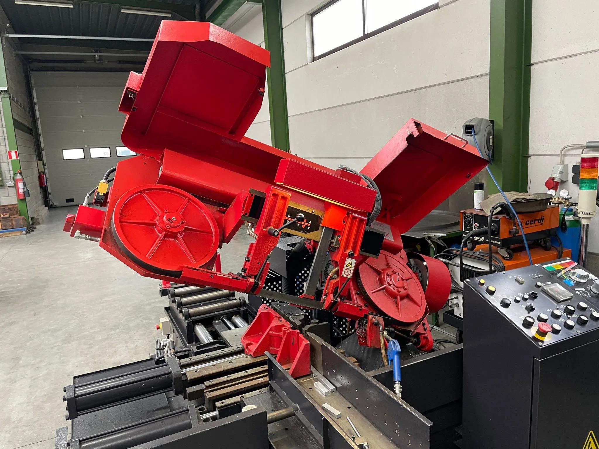 Gebruikt Amada HA250W I Lintzaag I 2011