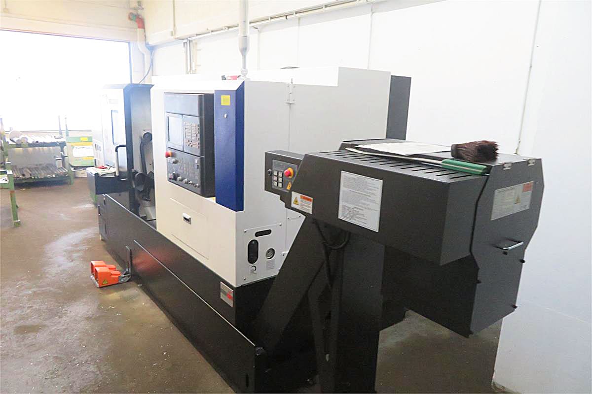 Usado Hyundai WIA L 210 LMA - Torno CNC - 2018