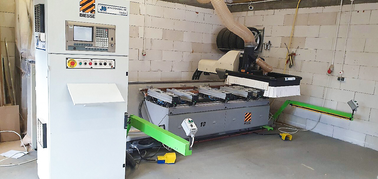Used Biesse Rover 18 - CNC Machining Center - 1995