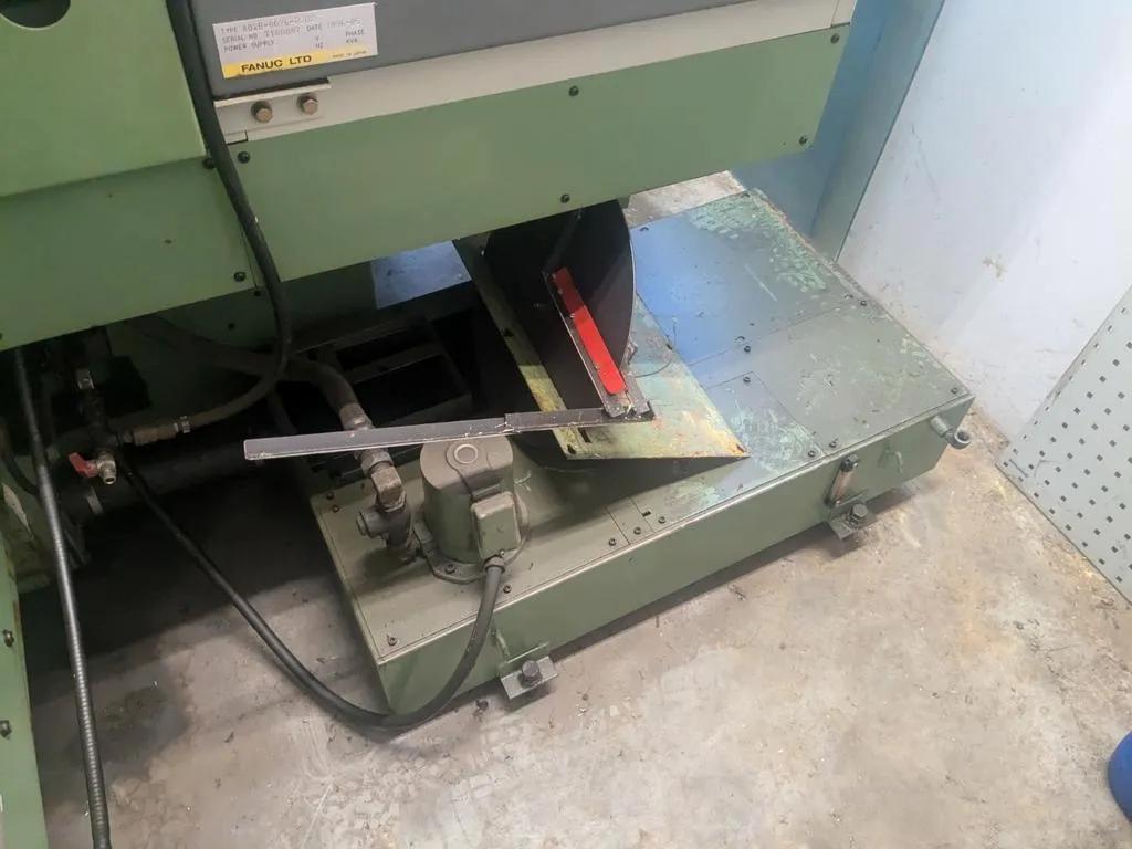 Usado Centro de mecanizado vertical Mori Seiki MV 45/40 I, 1986