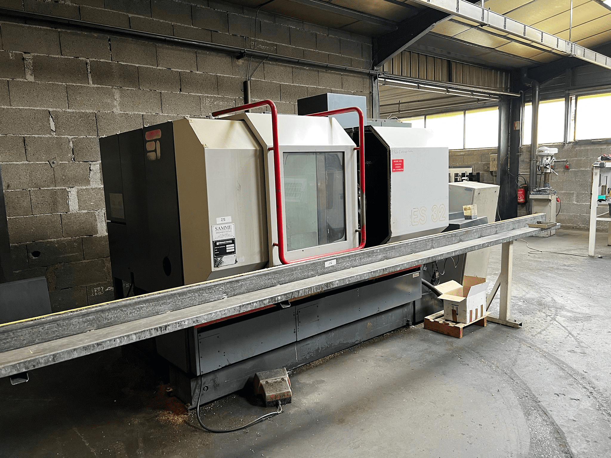 Gebruikt Ernault Toyoda HES 32 - CNC Draaibank - 1990