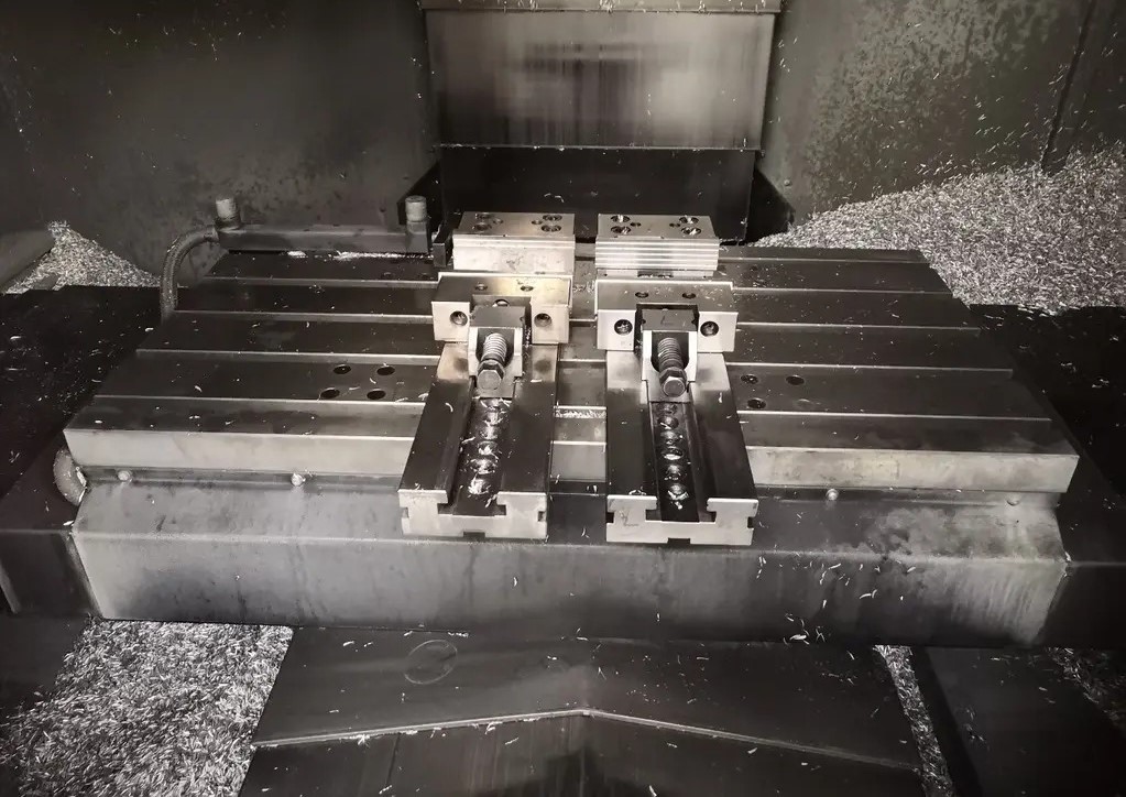 Used Hurco VMX30i I Vertical Machining Center