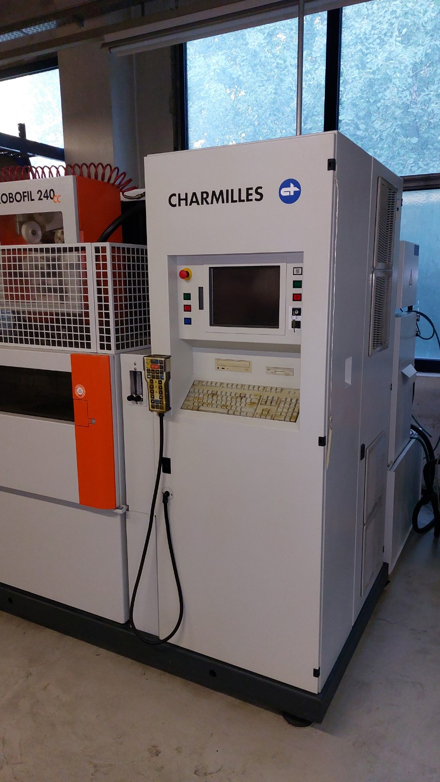 Gebruikt Charmilles Robofil 240CC - Draad-EDM - 2004