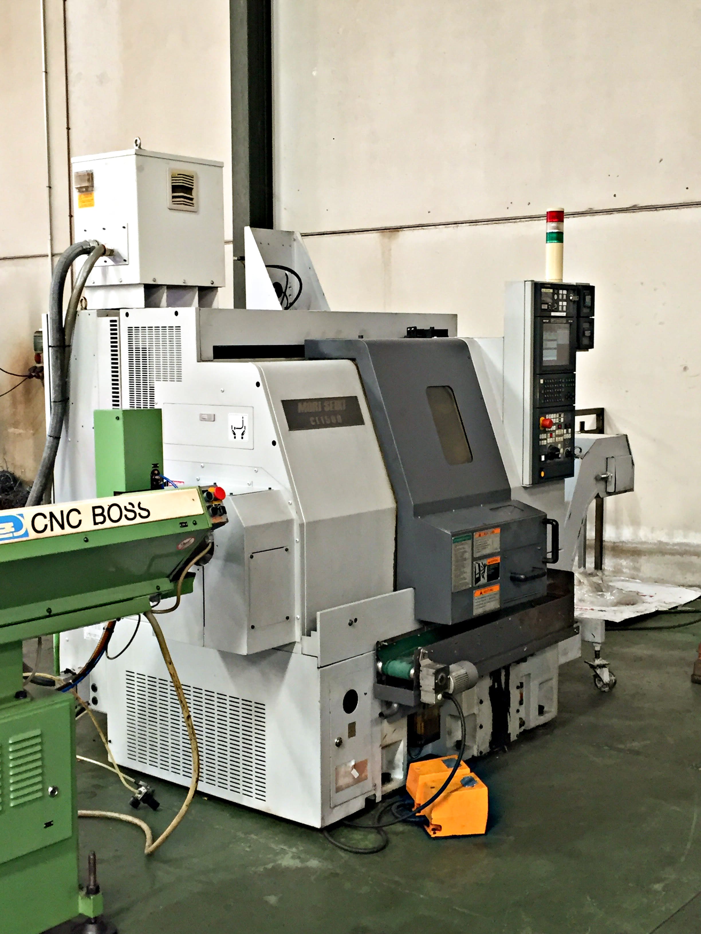 Usado Mori Seiki CL 1500 - Torno CNC - 2003