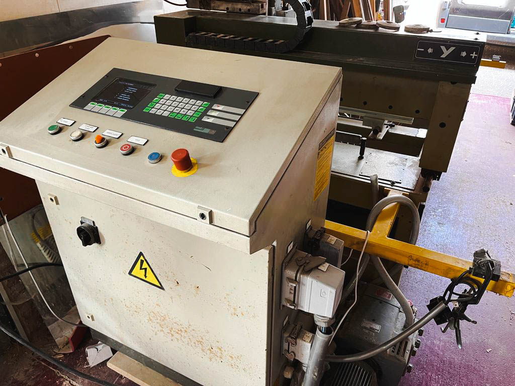 Used Masterwood Speedy 207 - CNC Machining Center - 1994