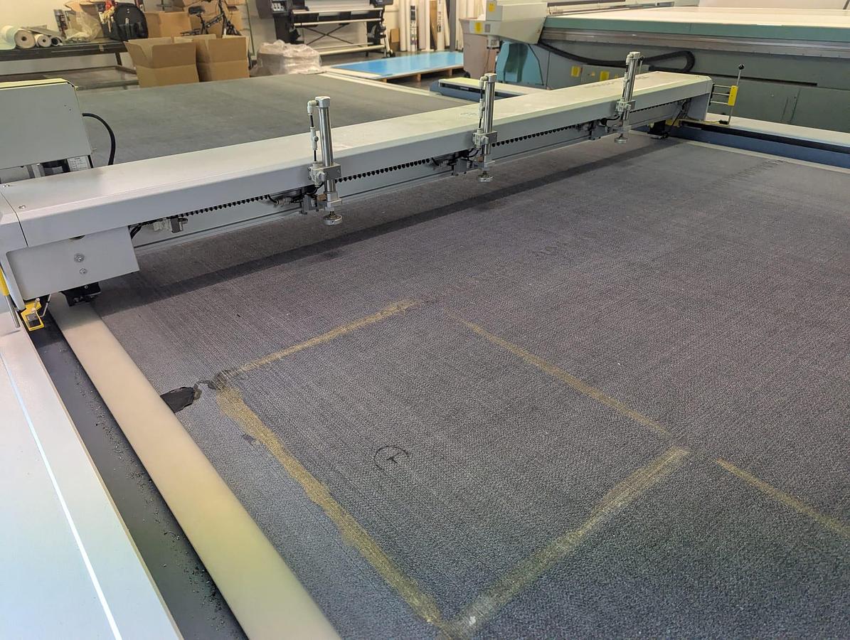 Used Zünd L 2500 CV I Flatbed Cutting I 2006