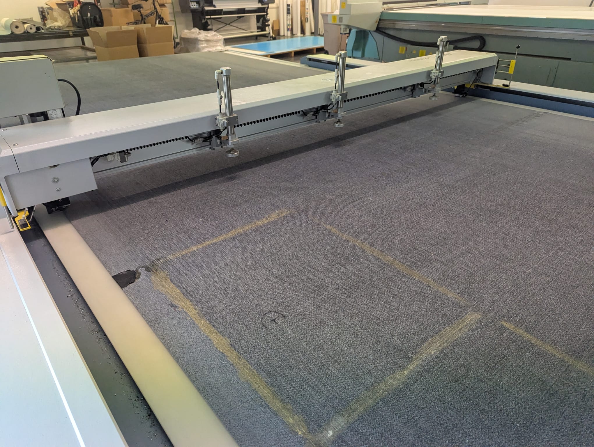 Used Zünd L 2500 CV I Flatbed Cutting I 2006