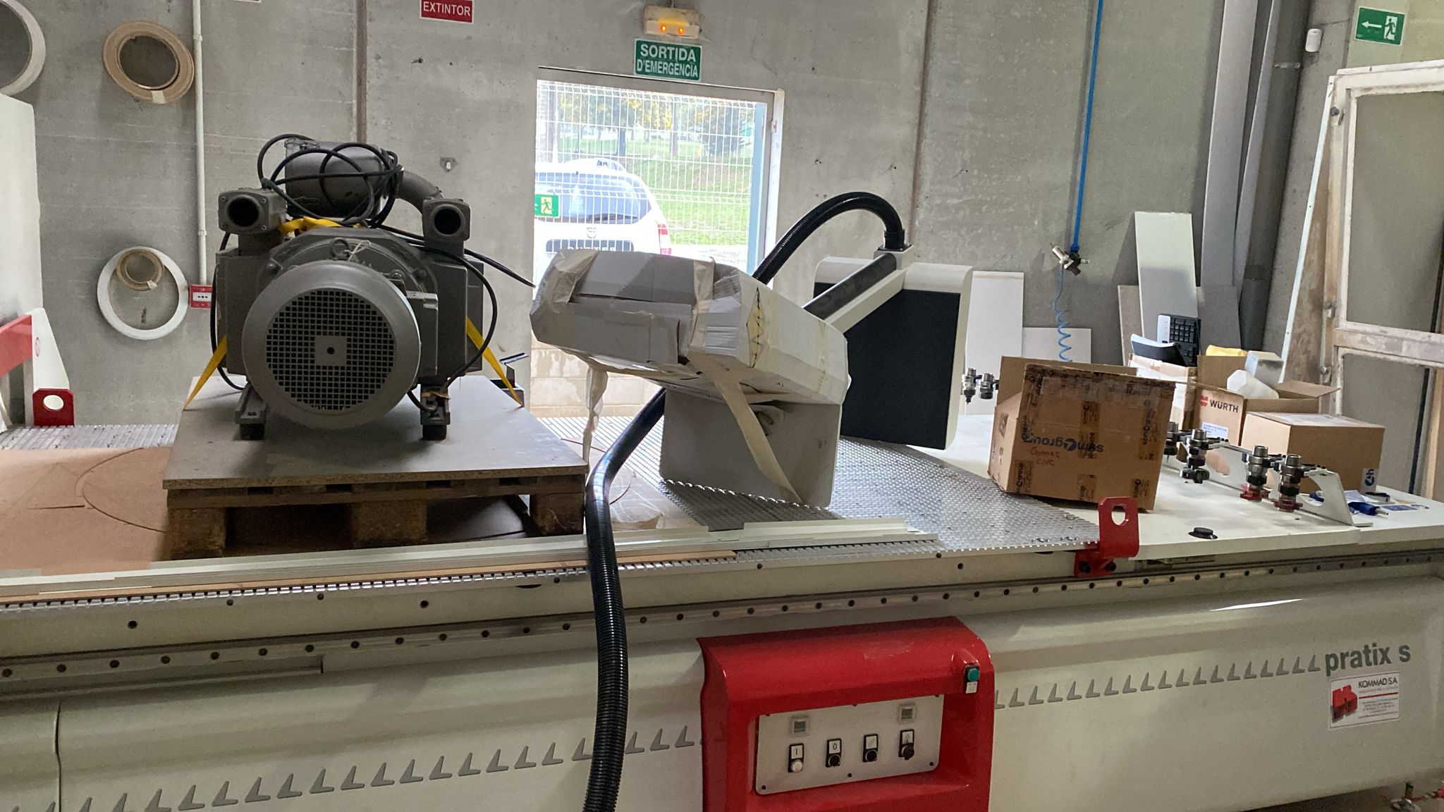 Used SCM Pratix S15 C I CNC Machining Center