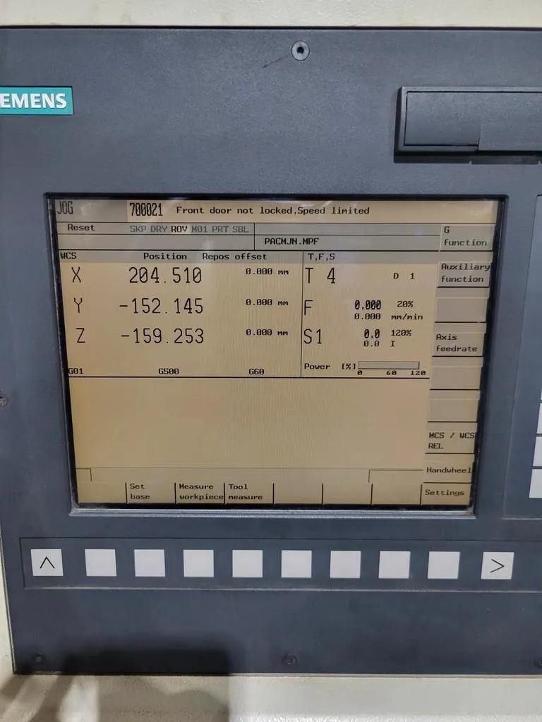 Gebruikt Baron-Max VM-16 I Verticaal bewerkingscentrum