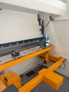 Used Ermak CNC HAP 2600 X 80 I Press Brake I 2006
