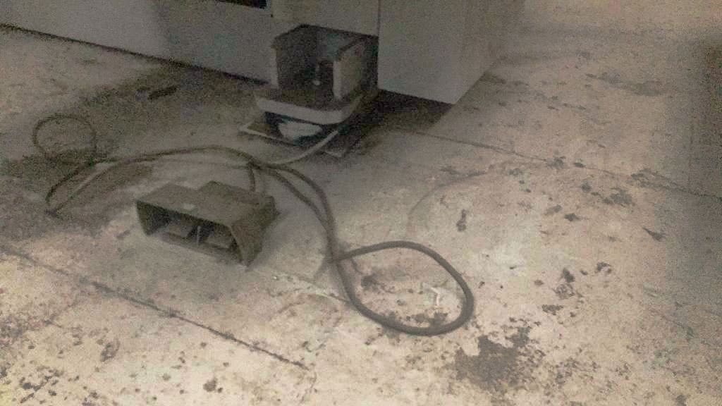 Gebruikt LVD Delta 1250 - Ponsmachine - 1995