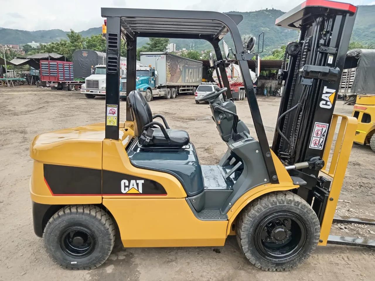 Gebruikt Caterpillar P7000 I Heftruck