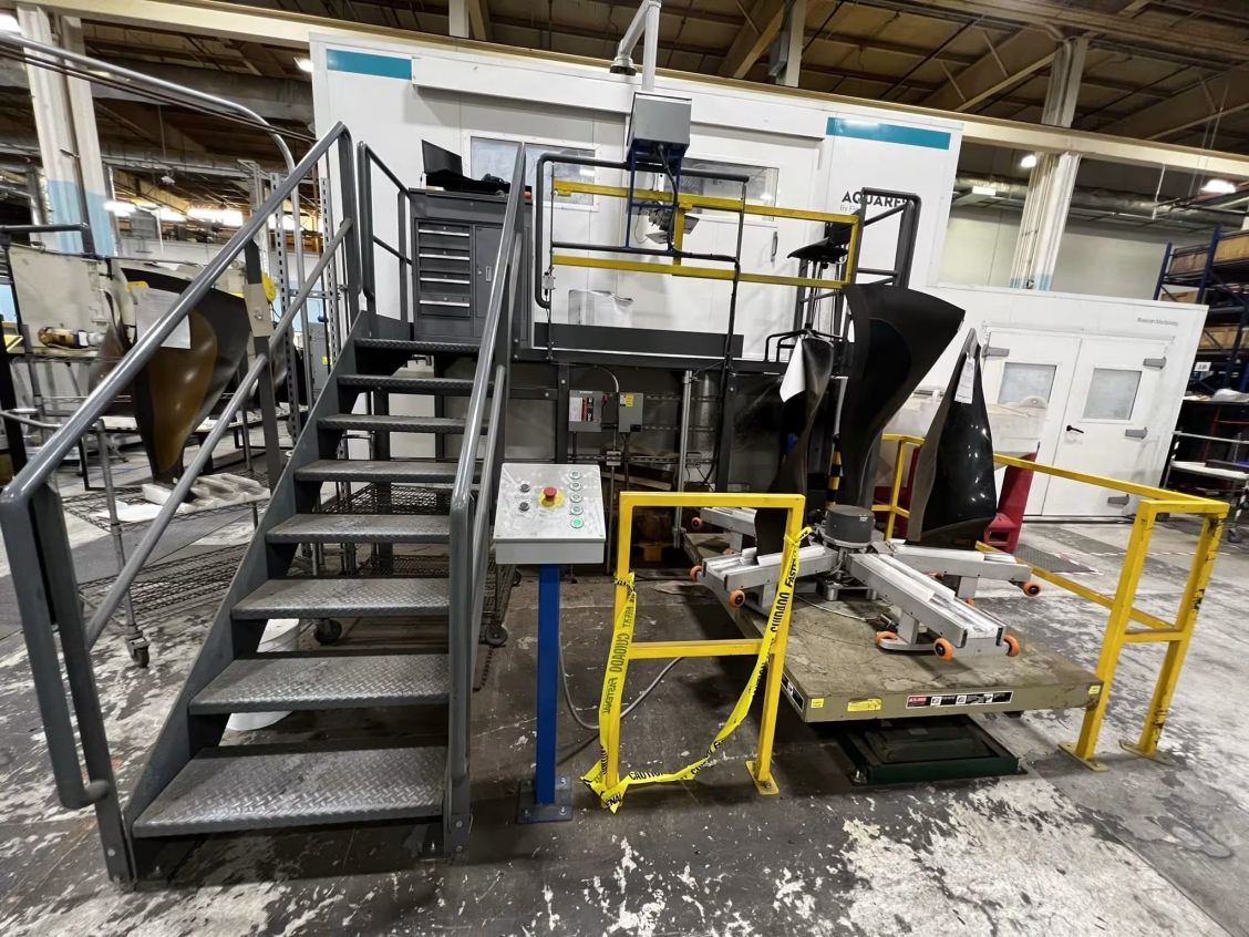 Used Aquarese by Flow 8-Axis I Robotic Waterjet Contouring