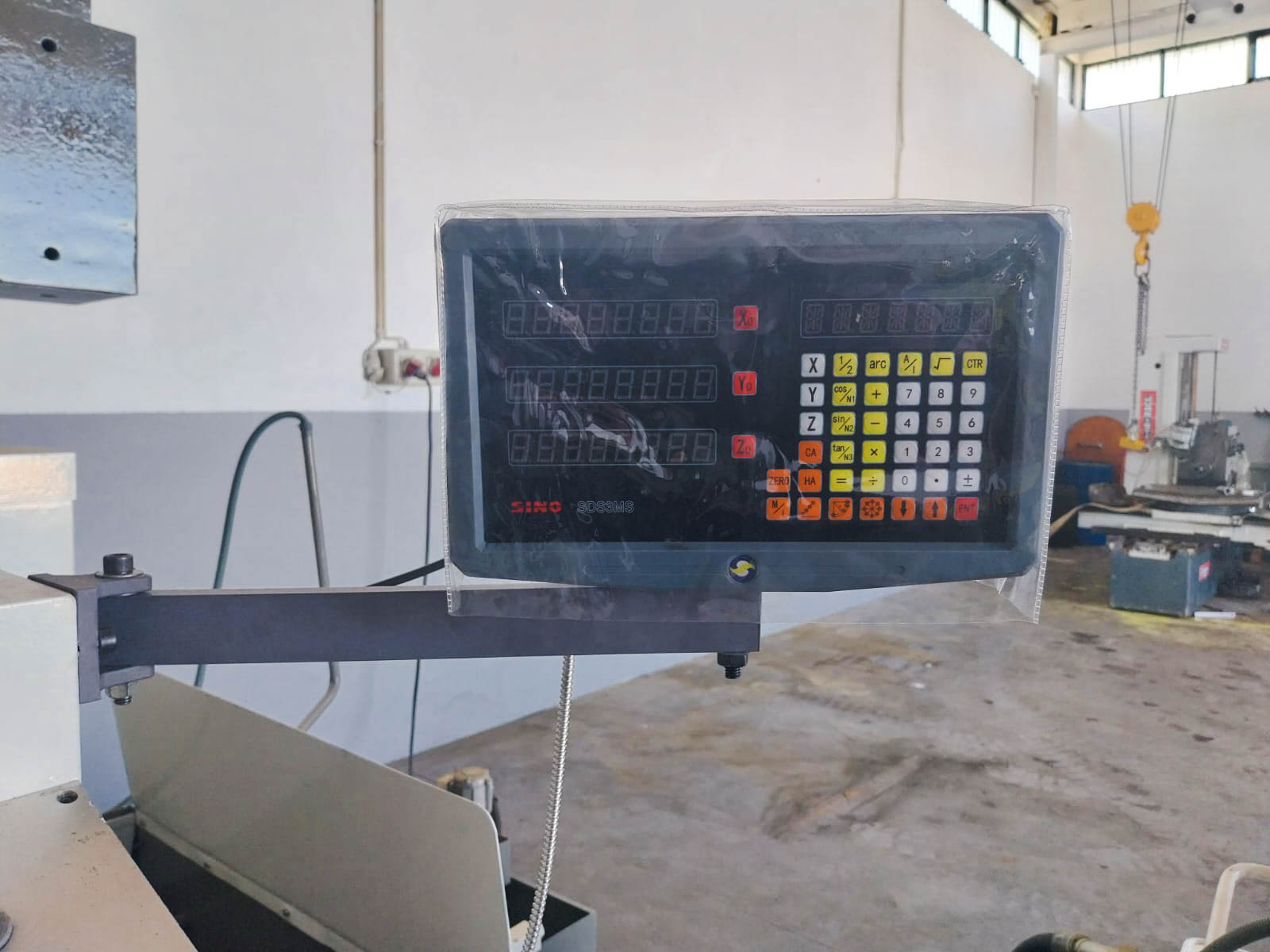 Used LGB R1590 - Grinding Machine - 1994