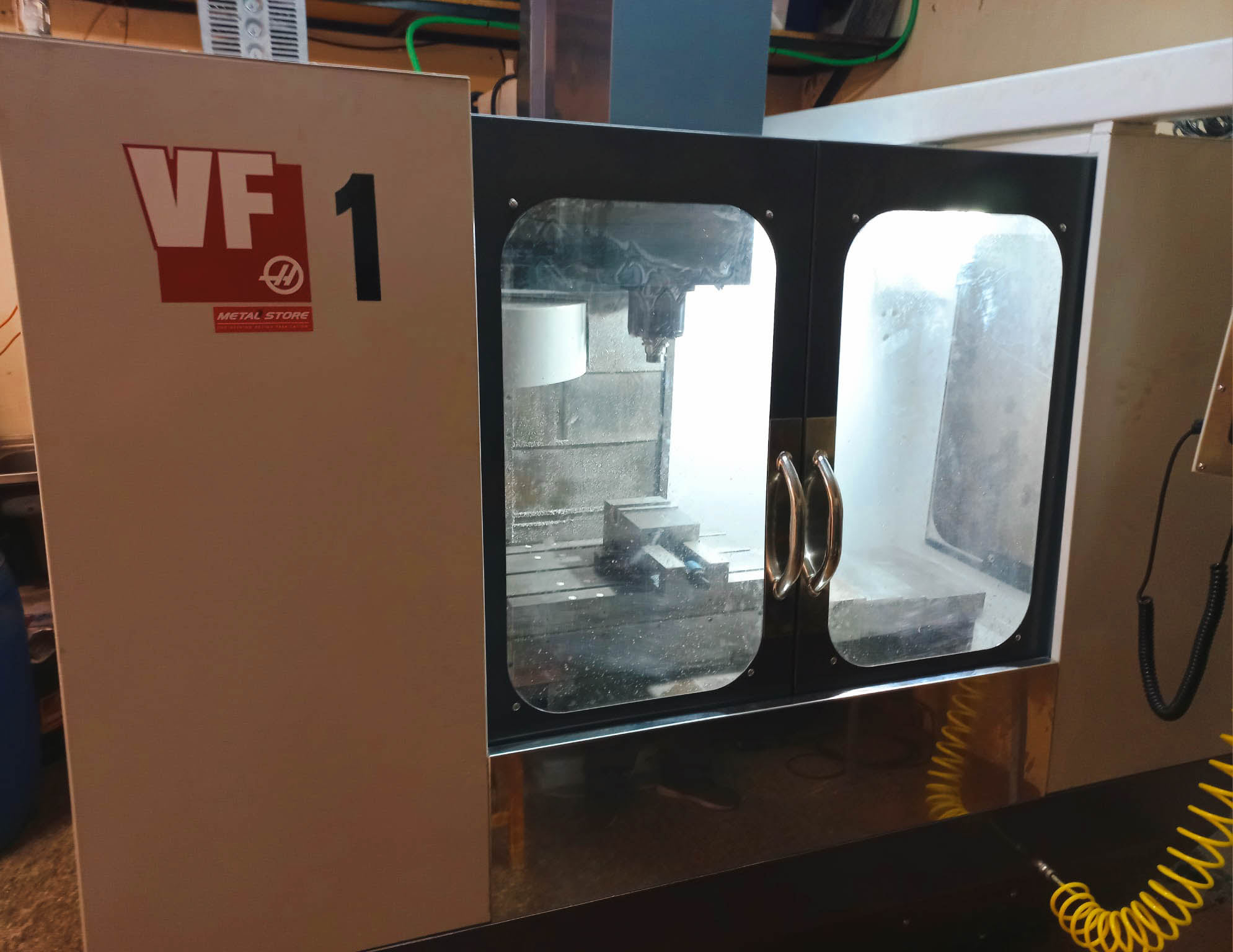 Gebruikt Haas VF 1 I Verticaal bewerkingscentrum I 1997