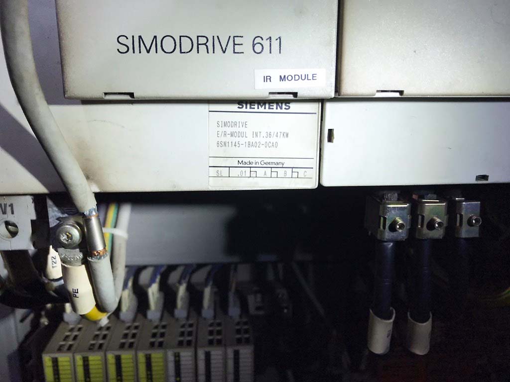 Used Hyundai HIT 30 S - CNC Lathe - 1998