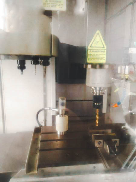 Gebruikt Rais M400 I Verticaal bewerkingscentrum