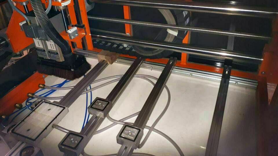 Usado Moda Ra2HS - Fresadora CNC - 1996