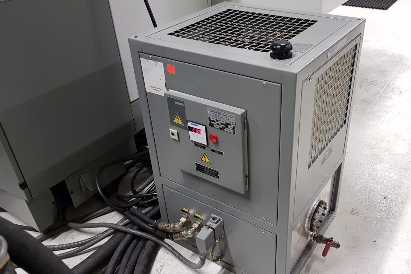 Usado 2001 DECKEL DMC 60 U HI-DYN