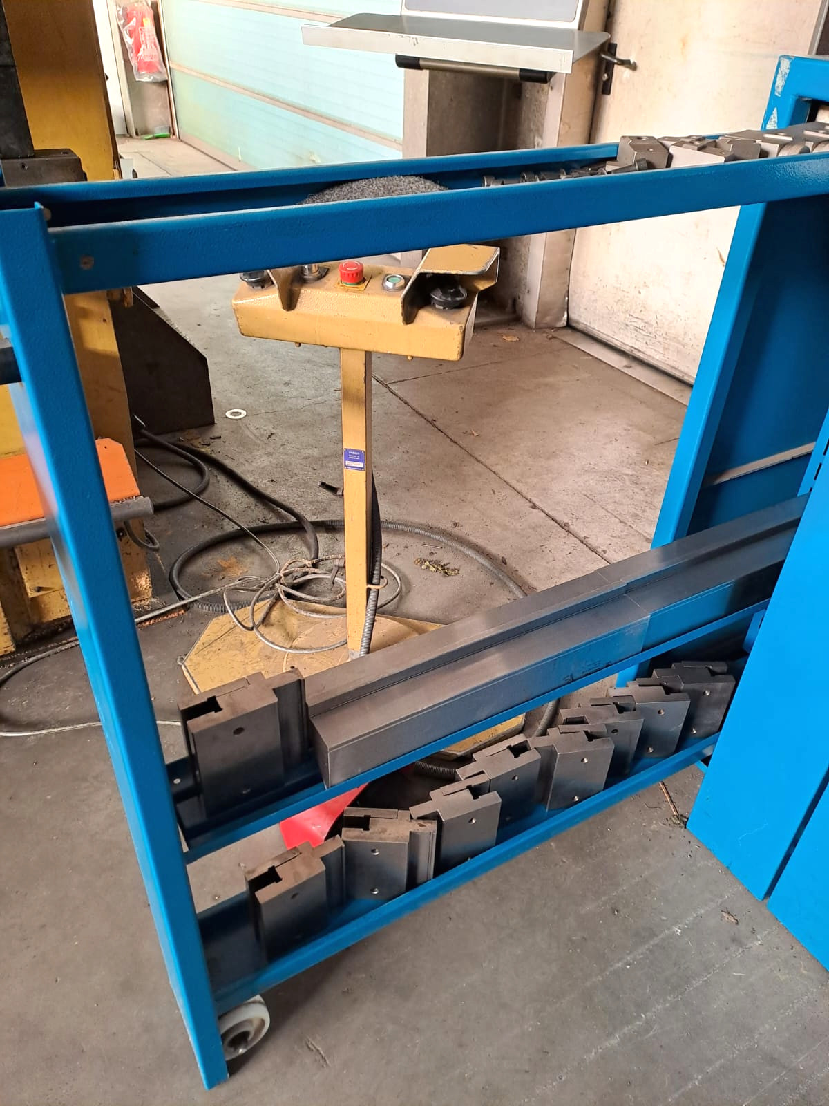 Used Beyeler RT 225x4100 I Press Brake