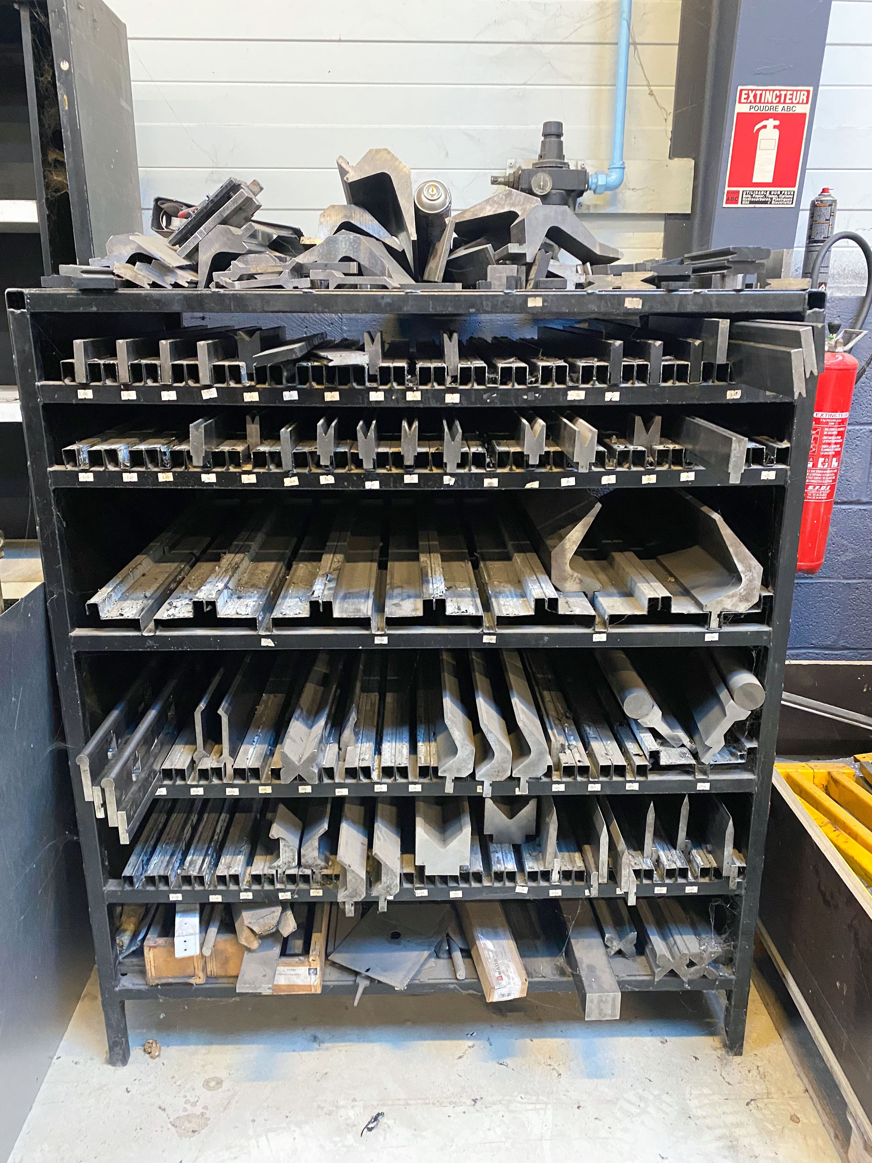 Usado Amada HFP 100-30 NT - Prensa Doblez - 2007