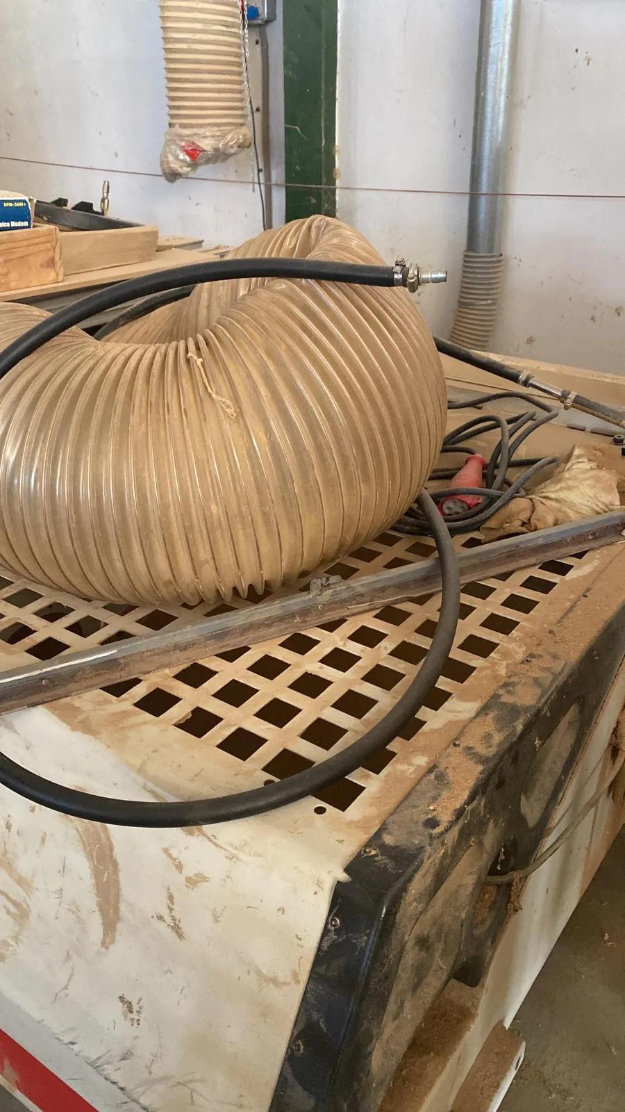 Usado Centro de mecanizado CNC Morbidelli Author 600 KXL I 2001